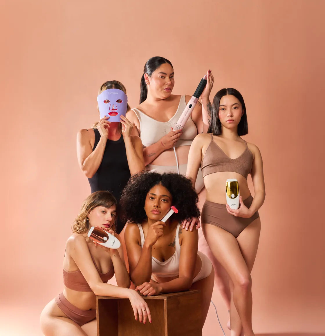 Mujeres con productos Lummia